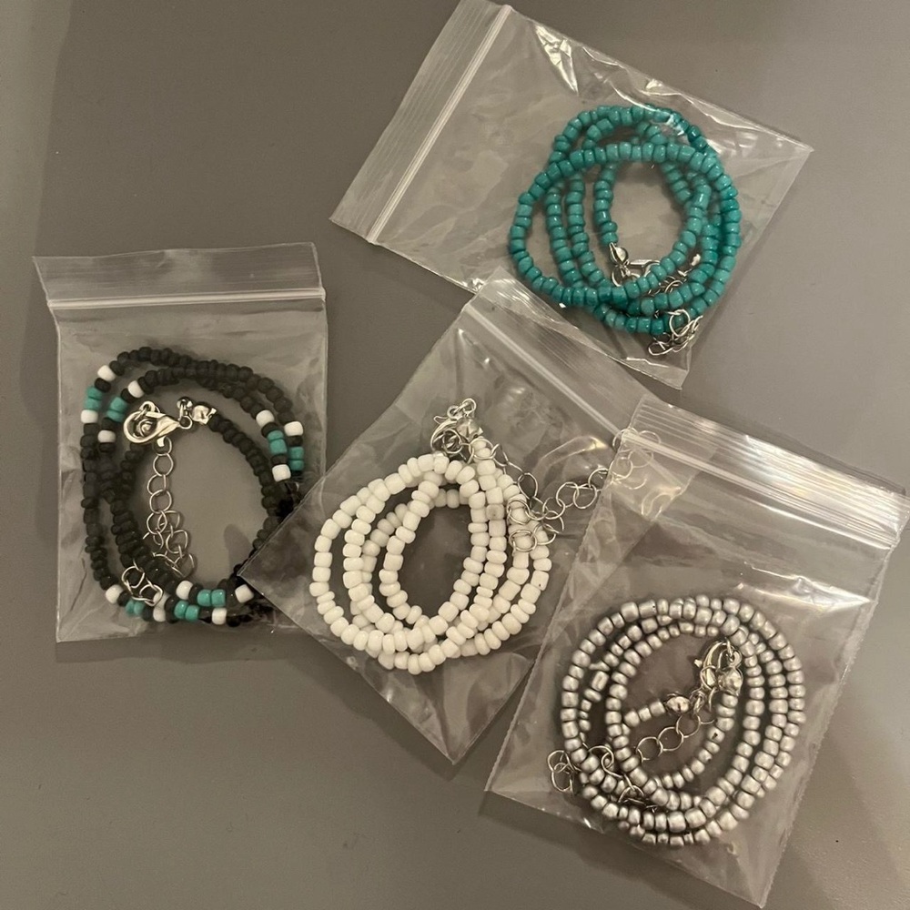 Amazon Beaded Necklace Set - Black, White, Silver, Teal